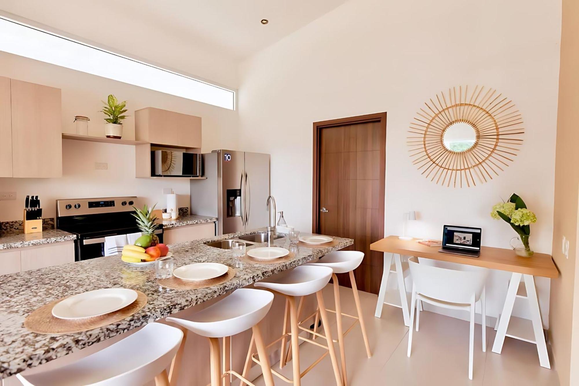 Modern 2Br Condo - Minutes From Jaco Beach - Prime Location Exterior photo